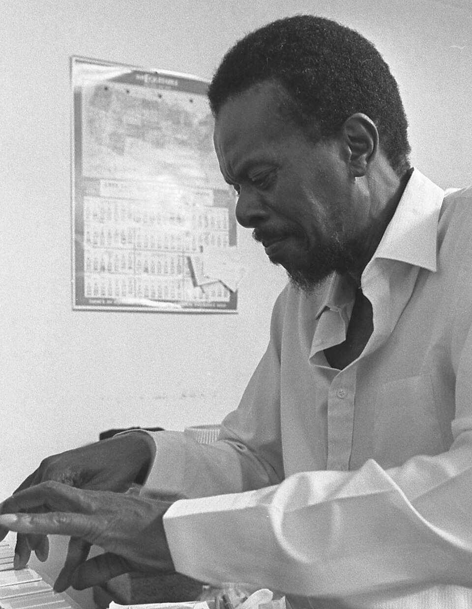 Horace Tapscott at the piano, 1986
